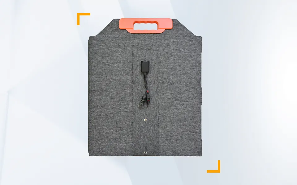 LIGHTWEIGHT AND EASY TO CARRY