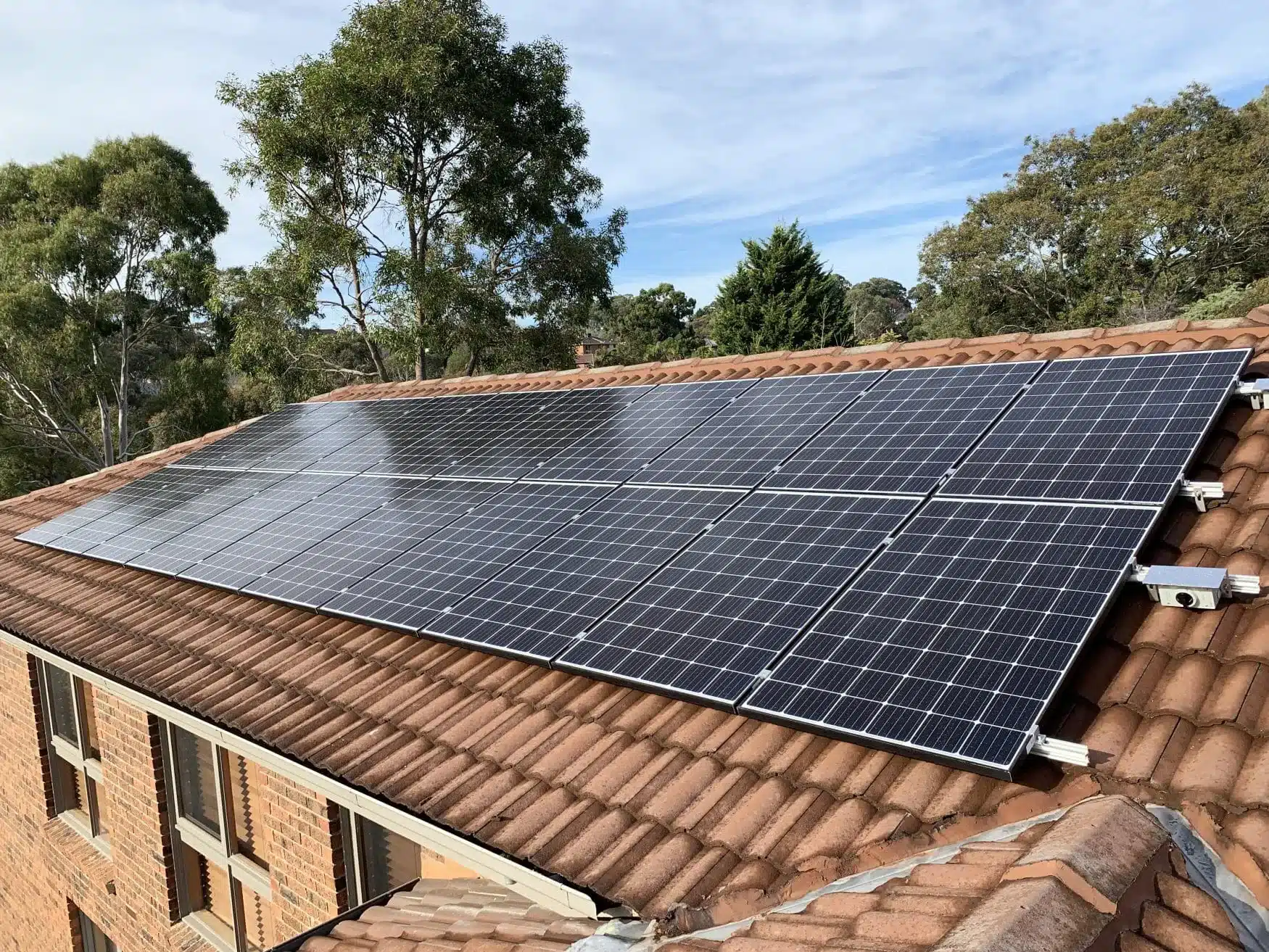 How Many 300 Watt Solar Panels Do You Need To Power A Home​?